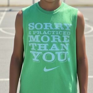 Boys Nike Sorry I‎ Practiced More Than You Black T-Shirt sz M Green